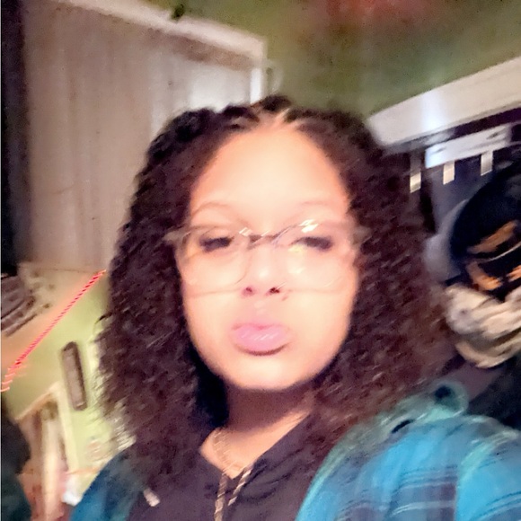 Profile Picture of Kiara Cherubin (@cherubinkiara99) on Poshmark