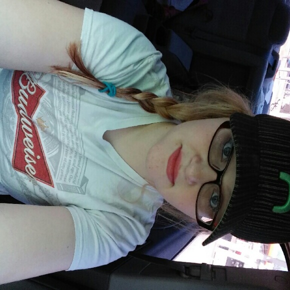 Profile Picture of Miranda Mccarthy (@mirandaloraine) on Poshmark