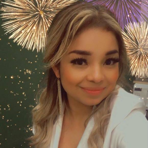 Profile Picture of Clarivel Contreras (@clarivelcontrer) on Poshmark