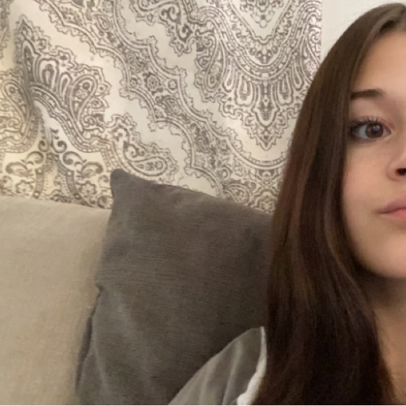 Profile Picture of Katelynn Allen (@kate_ali0) on Poshmark