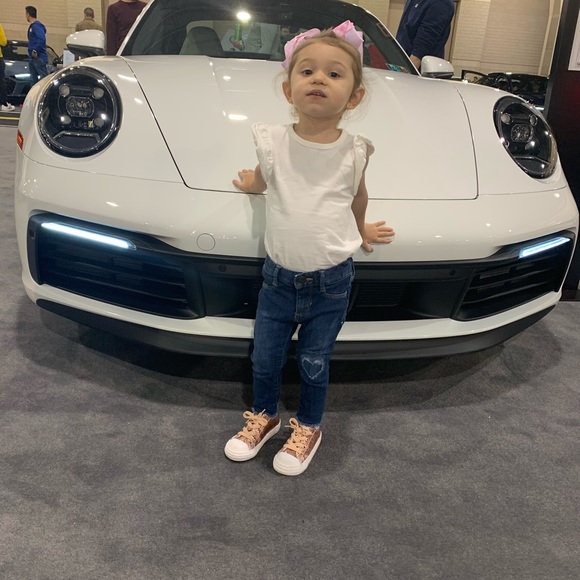 Profile Picture of Gianna Salvatore (@gianna13286) on Poshmark