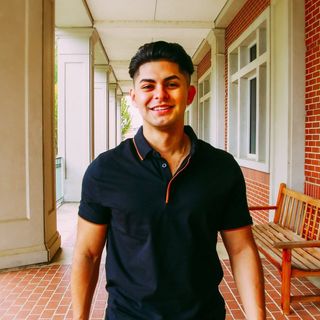 Profile Picture of Chris Caballero🐘❄️ (@_chriscaballero) on Instagram