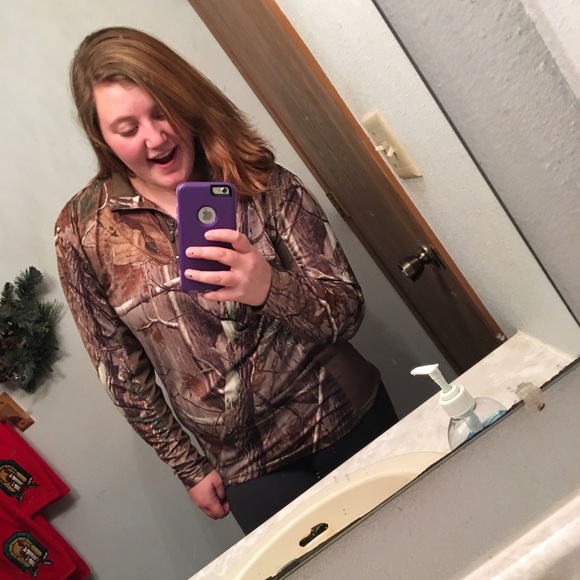 Profile Picture of Tiffany Butler (@sniffbutler) on Poshmark