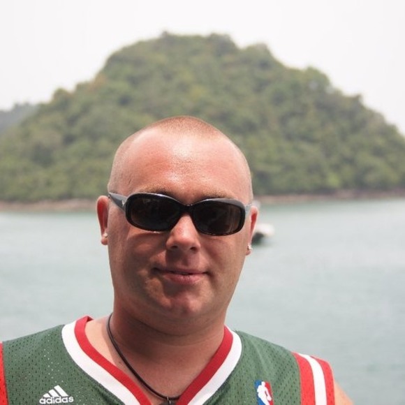 Profile Picture of Thomas Turner (@tjt4202002) on Poshmark