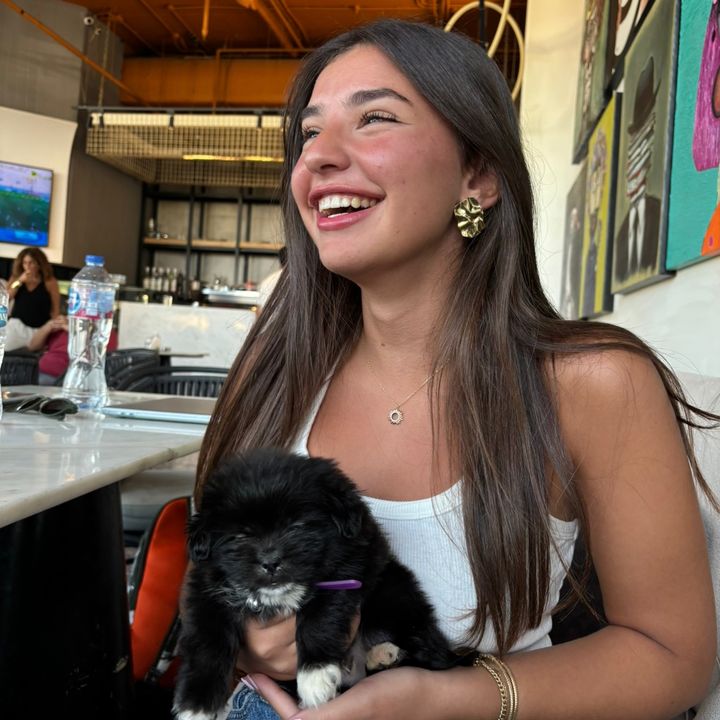 Profile Picture of cynthia (@cynthiaezzi) on Tiktok