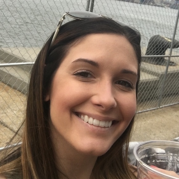 Profile Picture of Kaitlin Eisele (@kee2187) on Poshmark