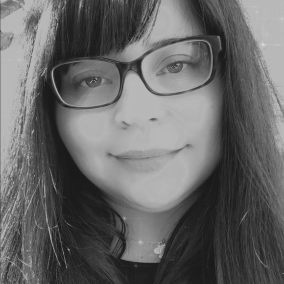 Chrissy Ward - Poshmark Profile Picture of Chrissy Ward (@4kriss) on Poshmark