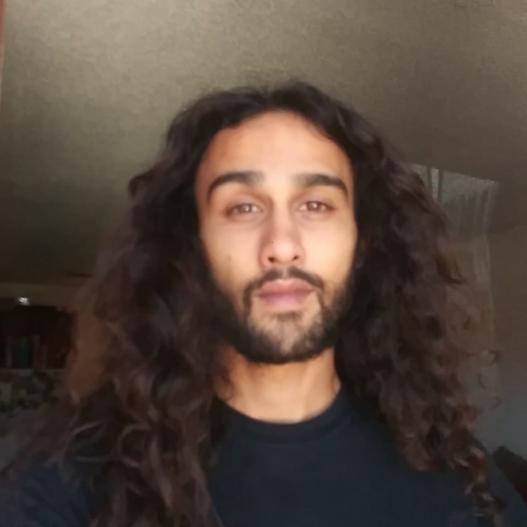 Profile Picture of Chris Bradshaw (@chrisbradsha765) on Poshmark