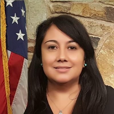 Profile Picture of Moni Yelin (@MonicaYelin) on Twitter