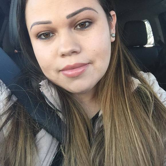 Profile Picture of Kehen Placito (@kehen2488) on Poshmark