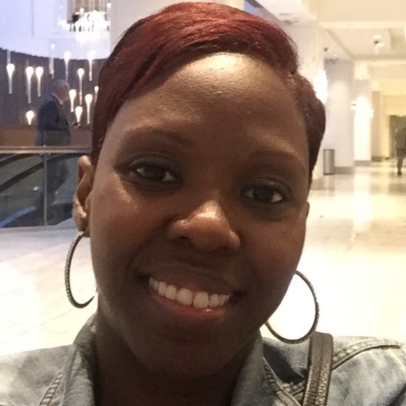 Profile Picture of Michol Walker (@micholwalker) on Poshmark