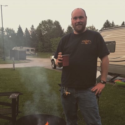 Profile Picture of Joshua Shumaker (@shuwoodworks) on Twitter