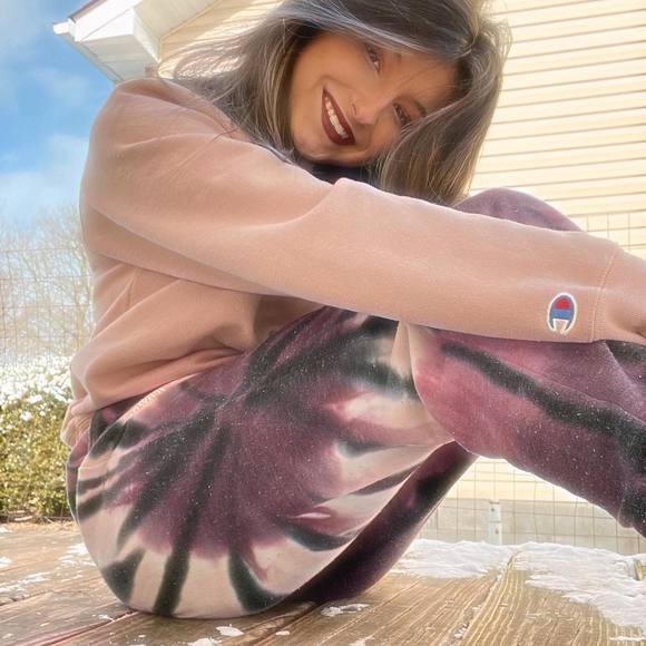 Profile Picture of Dakota Veltre (@kotabug24mv) on Poshmark