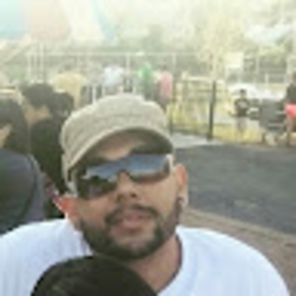 Profile Picture of Nelson Rivera (@ratedrivera) on Poshmark