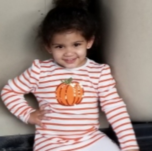 Profile Picture of Roxie Muehleman (@aleyahsloft) on Poshmark