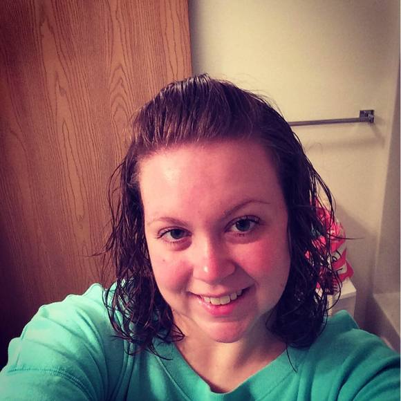 Profile Picture of Samantha Ferrian (@spf88) on Poshmark