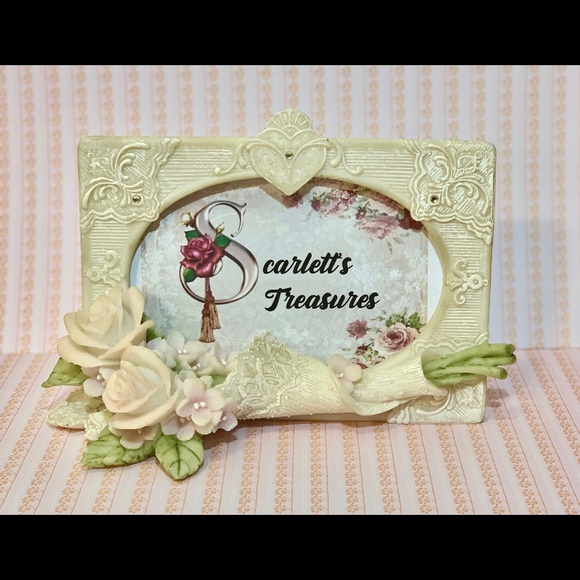 Profile Picture of Cristina Mellenthin (@mellycris) on Poshmark