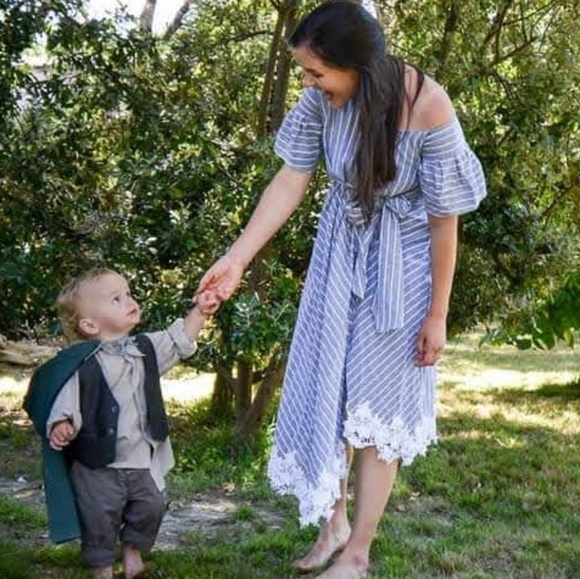 Profile Picture of Stephanie Perrins (@sedwards110) on Poshmark