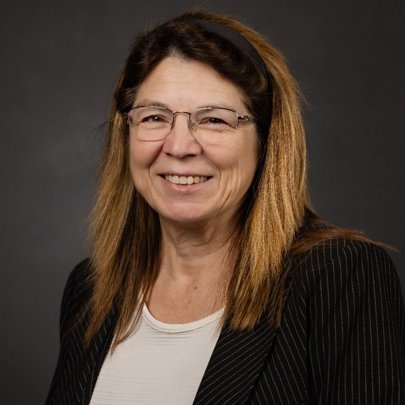 Profile Picture of Ben Klopper (@aklopper40) on Poshmark