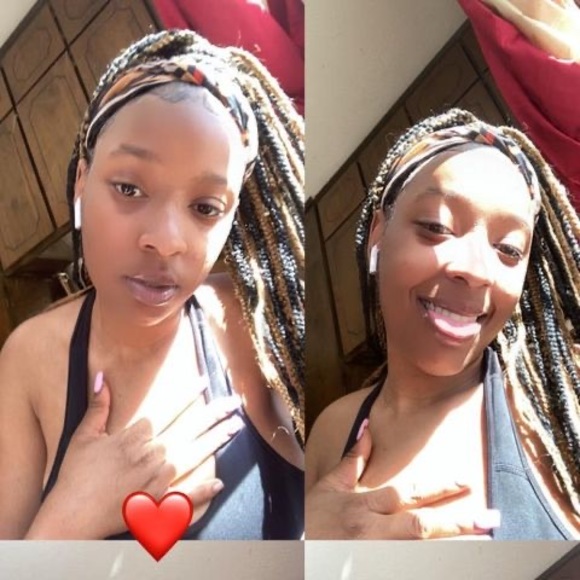 Profile Picture of Lieãa Lieãa (@moniecollins16) on Poshmark