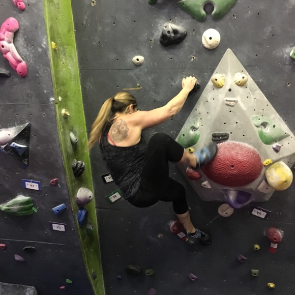 Profile Picture of Jen Randall (@jrand814) on Poshmark