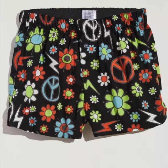 Profile Picture of Lillian Schiffman (@lilyschiffman) on Poshmark