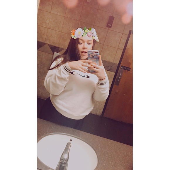 Profile Picture of Amber Crawford (@judy6996) on Poshmark