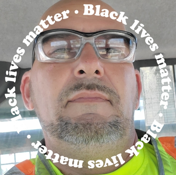 Profile Picture of Thomas Lisowsky (@thomaslisowsky) on Poshmark