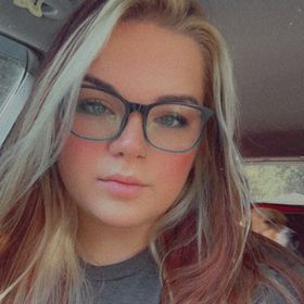 Profile Picture of Stephanie Mizelle (@Stephanieleemiz) on Pinterest