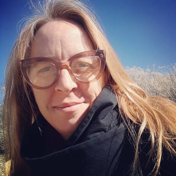 Profile Picture of Marilee Woolace (@marileewoolace) on Poshmark