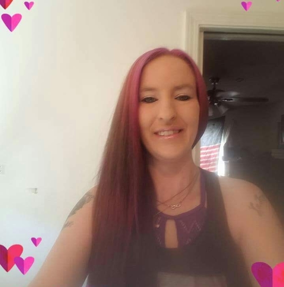 Profile Picture of Kamie Boyd (@kamieboyd) on Poshmark