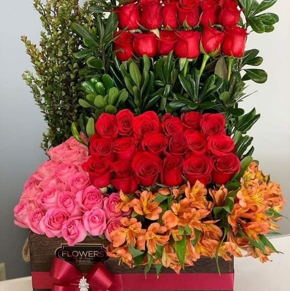 Profile Picture of Tomalika Tomalika (@tomalika933) on Poshmark