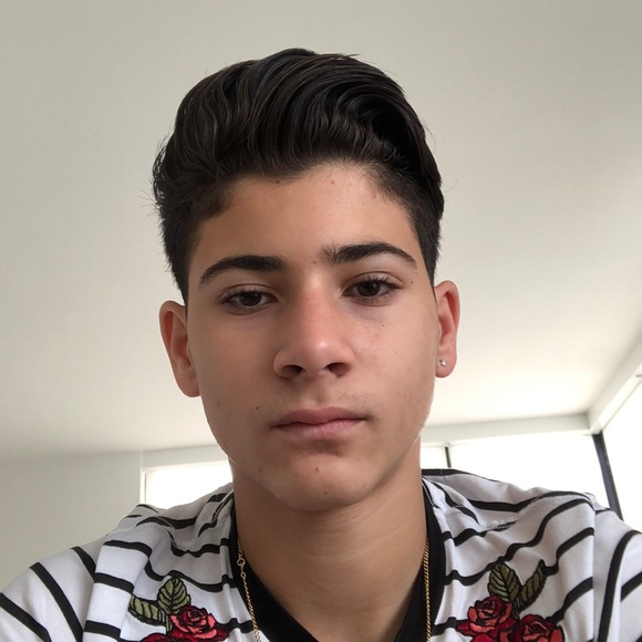 Profile Picture of Vittorio Sapienza (@vittosapijo) on Poshmark