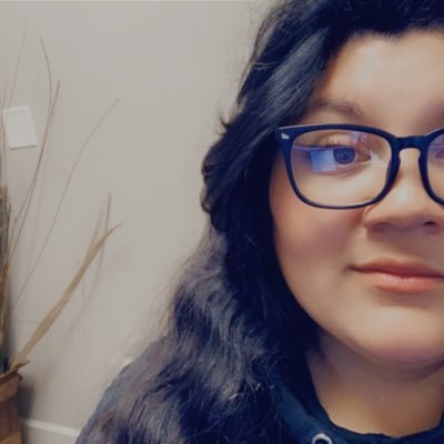 Profile Picture of Clarissa Lara (@clouDUH18) on Twitter