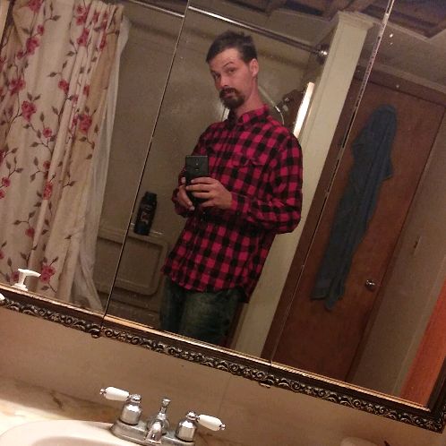 Profile Picture of Eric Workman (@5.9dodgeram97) on Tiktok