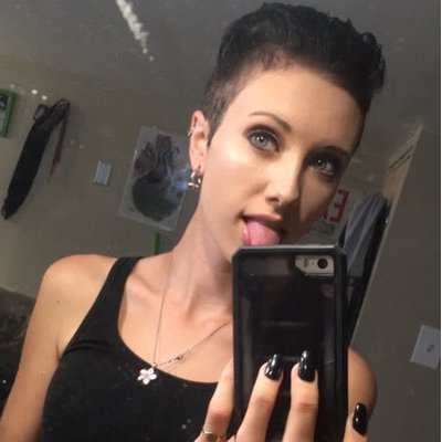 Profile Picture of Sara Thibault (@x0sarababeyx0) on Twitter