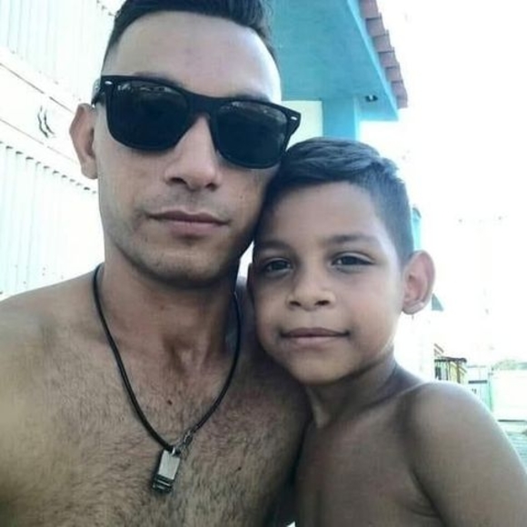 Profile Picture of Oswaldo gabriel Utrera ruiz (@oswaldoutrera06) on Poshmark