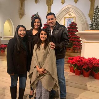 Aby Villasenor - Facebook Profile Picture of Aby Villasenor (@aby.villasenor) on Facebook