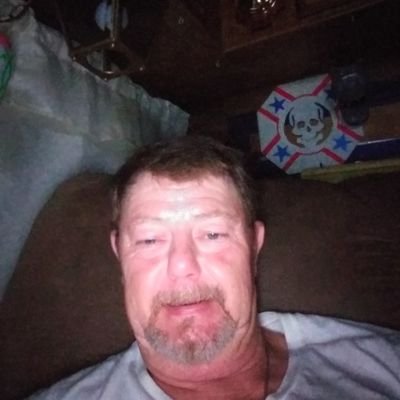 Profile Picture of James Eaves Jr (@eaves_james) on Twitter