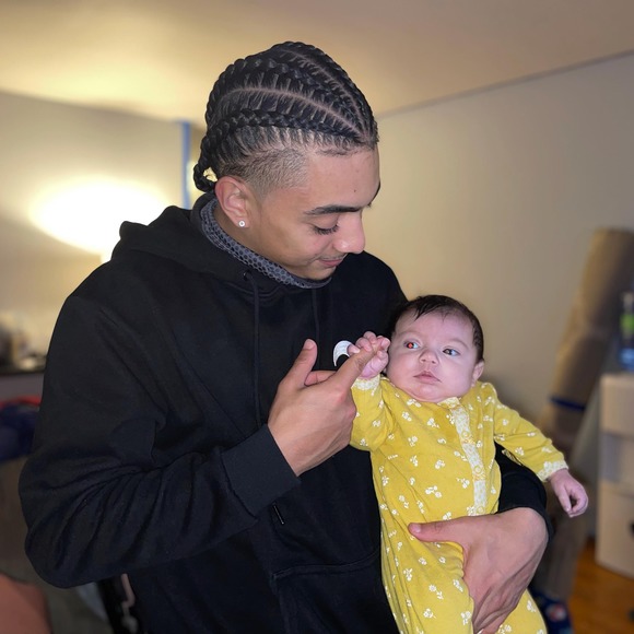 Profile Picture of Robinson Borges feliz (@robinsonborg966) on Poshmark