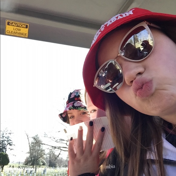 Profile Picture of Ashton Pearson (@ashtonpear23) on Poshmark