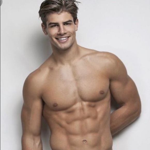 Profile Picture of Thomas Pavlowski (@tommypav70) on Poshmark