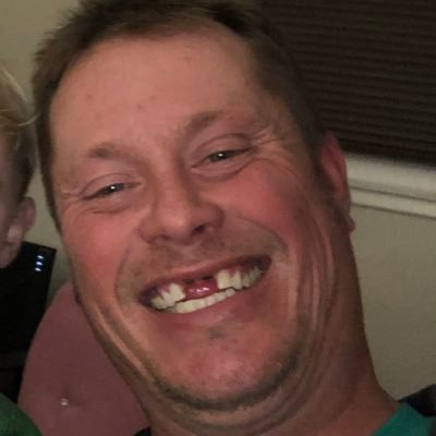 Profile Picture of Michael Nile Russon (@NileRusson) on Twitter