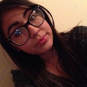 Profile Picture of Clarissa Flores (@clari_523) on Myspace