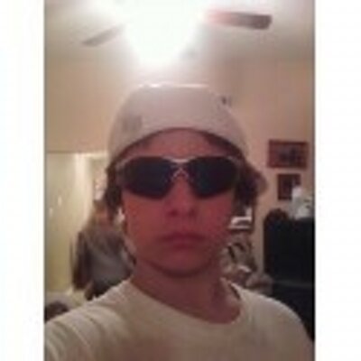 Profile Picture of Mitchell Mullins (@lyonhunter1996) on Twitter