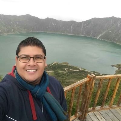 Profile Picture of J O A N N E S (@@robert_chica) on Twitter