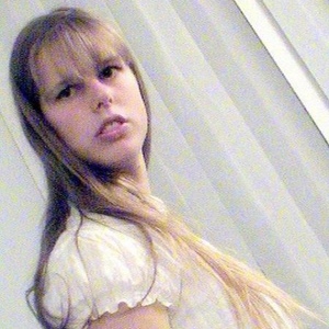 Crystal Lydia - Myspace Profile Picture of Crystal Lydia (@authenticchrystal) on Myspace