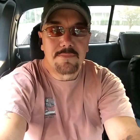 Profile Picture of Kenny Kulp (@yz426f) on Poshmark