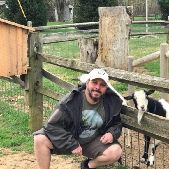 Profile Picture of Jason Rosenberg (@jasonrosenbe638) on Poshmark