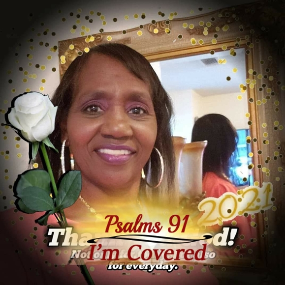 Profile Picture of Lynnette Key (@lkholland1) on Poshmark